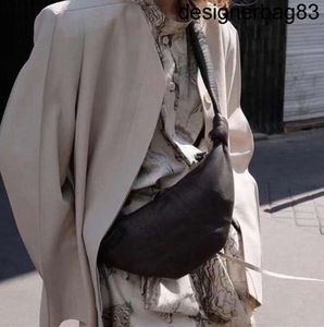 Sacs Duffel Withered Ins Fashion Blogger High Street Casual Vintage Croissant français Sac messager en cuir texturé sous les bras femmes