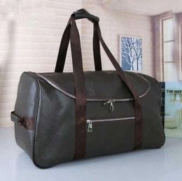 Sacs polochons Femme Sac à main Homme Sac de sport de luxe Sacs à dos Mode Sac de voyage en cuir Sacs à main pour homme Big Tote Embrayage Sac à dos hommes totes