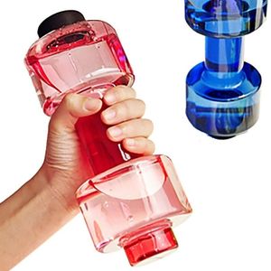 Haltère bouteille d'eau en forme d'haltère Sport bouilloire d'eau Fitness Sport tasse en plastique scellé bouteille anti-fuite 20oz