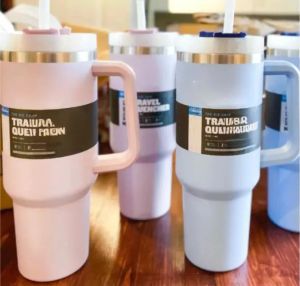 Dune Cream Pink 40oz Mokken Tumblers met handvat Geïsoleerde Tumbler Deksels Stro RVS Koffie Termos Cup Klaar om waterflessen te verzenden