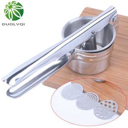 Duolvqi Roestvrij Aardappel Masher en Ricer Handleiding Juicer Squeezer Press Baby Food Supplement Machine Keuken Gereedschap 210628