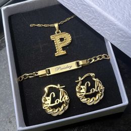 DUOYING – ensemble de bijoux personnalisés avec nom, Mini boucles d'oreilles, cerceau, Bracelet avec nom, en or 18 carats, cadeau pour enfants, 240103