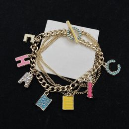 Pulsera colorida Diseñador de moda C Pulseras de perlas para mujer con caja de regalo
