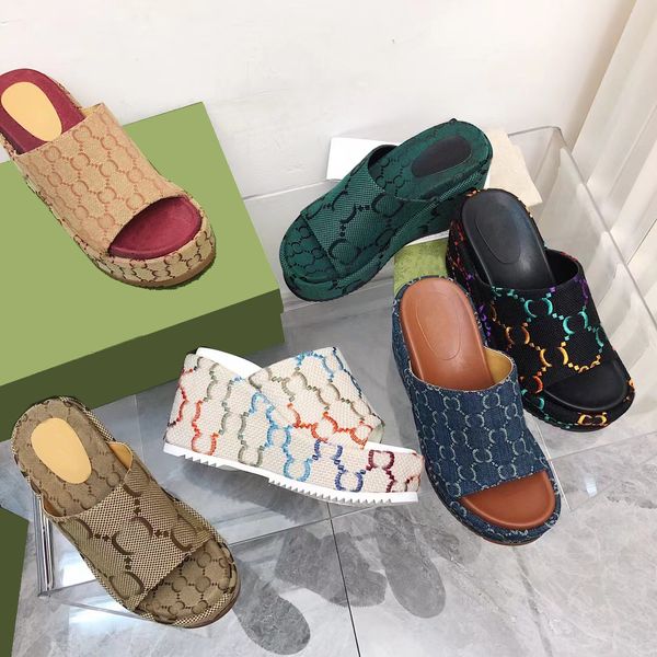 Dupe Designer Pantoufles Plate-forme Sandales Brodées Coton Diapositives Dame Fond Épais Alphabet Sandales Multicolore Glissant Casual Pantoufle Femmes Chaussures