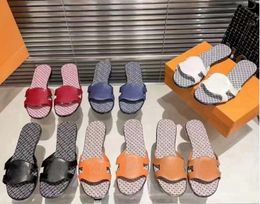 Designers Slippers Slides Summer Robes Chaussures Fashion Sandales décontractées pour les hommes