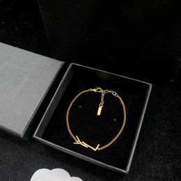 Hanger Ketting Designer Armband Cadeau Klassiek Brief Dames Heren Mode Gouden Armbanden Luxe Kettingen Ontwerpers Sieraden Nieuw