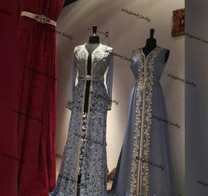 Dusty Blue Kaftan Roben Abendkleider 2021 Spitze Chiffon Perlen Stickerei Kaftan Marokkanischer Kaftan Dubai Abaya Arabisches Abendkleid