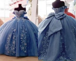 Perles bleu poussiéreux perlées robes de Quinceanera formelles 2022 fleurs en dentelle florale appliquées sur l'épaule grand arc robe de bal soirée P7742685
