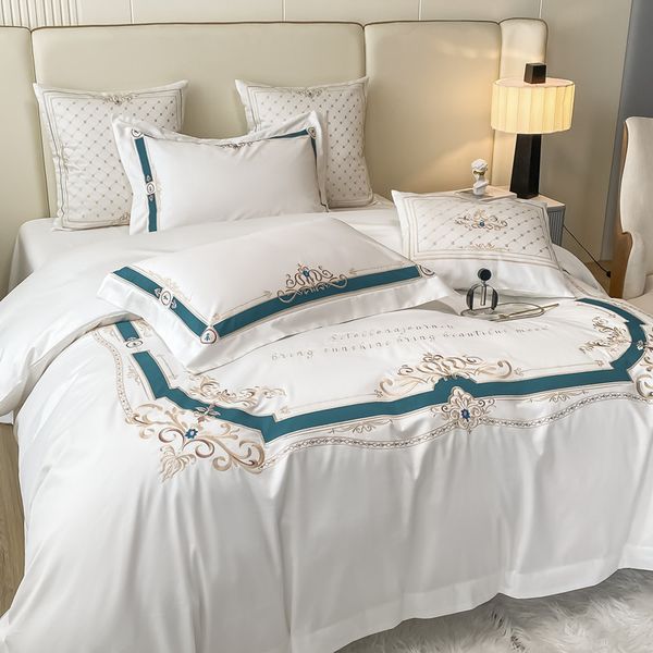 Housses de couette ensembles coussin pour cadeau luxe 5 pièces filles blanches broderie ensembles de literie couette/housse de couette ensembles reine roi 100 coton tissé style européen