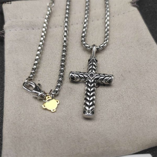 Dy Collier réglable Designer pour femmes Long Câble Fil Hommes Plaqué Argent Vintage Homme Chaîne avec Pendentif Croix Ornement De Mode