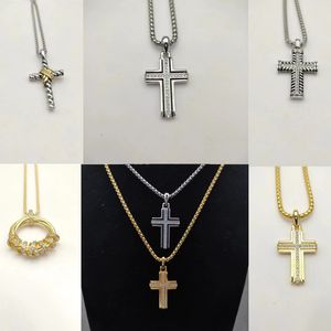 DY Designer ketting kruis diamanten ringen hanger voor mannen en vrouwen gepersonaliseerde mode-sieraden Sier gedraaide gouden ketting verlovingscadeau Dy kettingen met doos