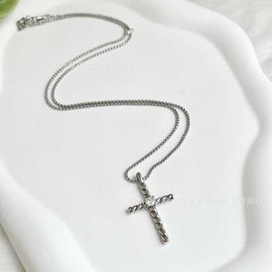 DY Ketting Designer Klassieke sieraden Charme sieraden ketting Dy Cross Enkele diamanten hanger Sleutelbeenketting Snelle uitverkoop Kerstcadeau sieradenaccessoires