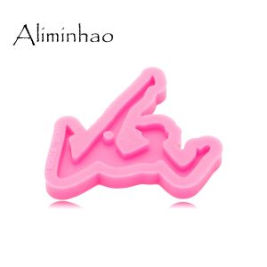 DY0642 Super Glossy Dancing Girl Keychain Silicone Mold Epoxy Craft Craft Molds Diy Handmade Polymer Clay Mold