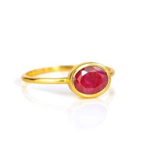 Bague Rubis Teint Forme Ovale Sertie Or Vermeil