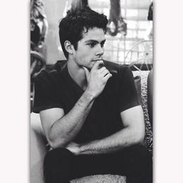 Dylan O Brien acteur Star Art affiche en soie imprimée 24x36 pouces 60x90 cm 018309q