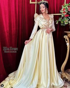 Dzfashion Daffodil Algerienne Caftan Prom Vestidos para ocasiones Manga larga Bordado dorado Mancha Árabe Musulmán Vestidos de noche