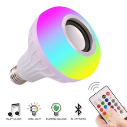E27 Smart LED Light RGB Draadloze Bluetooth Speakers Gloeilamp Muziek Dimbare 12W Muziekspeler Audio met 24 Toetsen Afstandsbediening