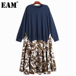 [EAM] femmes bleu faux deux plissé imprimé grande taille robe col rond manches longues coupe ample mode printemps automne 1DD8221 21512