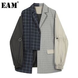 [EAM] Chaqueta de talla grande asimétrica a cuadros azules para mujer, chaqueta holgada de manga larga con solapa, moda primavera otoño 1B4690 211112