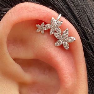 Ear Cuff Ear Cuff 1 stuk Koreaanse nieuwe schattige kristallen bloem clip oorbellen geschikt voor dames modieuze fonkelende zirkonia oorbellen manchet oorbellen verpakking feest jood