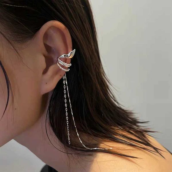 Ear Cuff Ear Cuff 2022 Nouvelle mode unique oreille manchette clip boucles d'oreilles adaptées aux filles longs glands suspendus perforés faux cartilage bijoux cadeaux Y240326