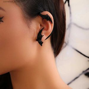 Ear Cuff Ear Cuff KunJoe Boucles d'oreilles gothiques en forme d'aile de chauve-souris noire adaptées aux femmes et aux hommes, boucles d'oreilles punk en métal non perforé, bijoux d'Halloween, cadeaux de jeu de rôle Y240326