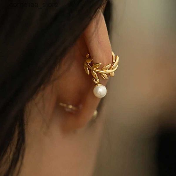 Ear Cuff Ear Cuff Retro Oro Plata Color Hojas Clips de oreja para mujeres Pendiente de perlas sin piercing Moda Chicas Banquete Joyería Regalo al por mayor Y240326