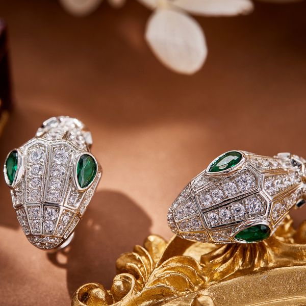 Oreille manchette grande taille boucle d'oreille anneau de haute qualité Serpentine vert oeil ensemble de bijoux fête Banquet cadeau d'anniversaire pour les femmes 230822