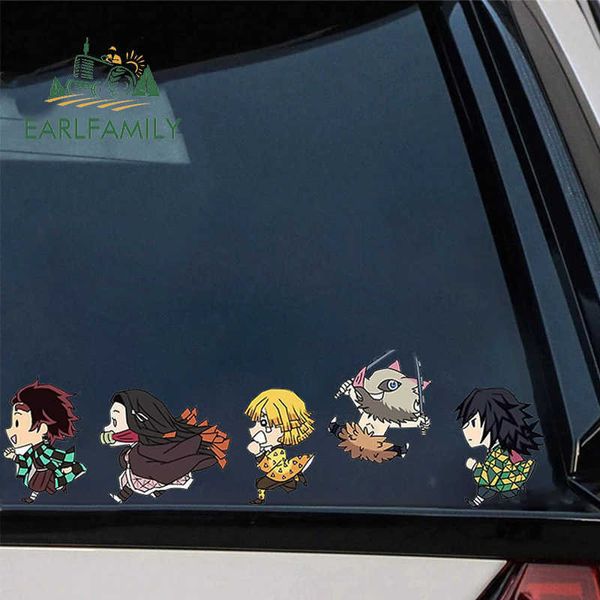 Earlfamily 13cm x 3.8cm Slayer de demonio corriendo Pegatinas Trunk Windows Personalidad de anime Personalidad Camper Funny Camper Accesorios R230812