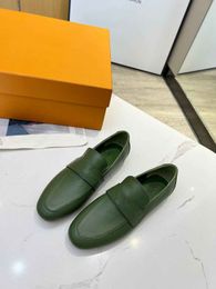 Début du printemps Classic Moofers Chaussures simples en cuir authentique cinq couleurs disponibles Four Seasons Style Essential Mode