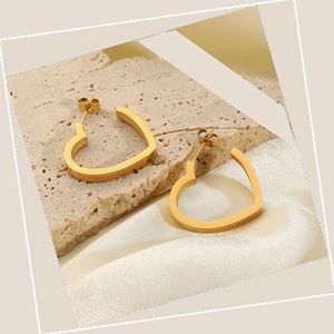 Pendiente Pendientes chapados en oro de 18 quilates Pendientes de lujo con aro para mujer 3 colores Aros exquisitos Regalo de fiesta Joyería Geometría Pendientes con letras Opción de 6 estilos Conjunto de tachuelas de regalo