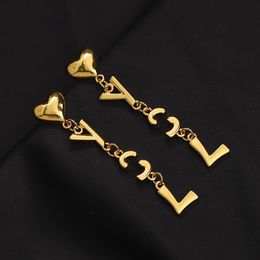 Oorbel Luxe Hart Charm Dangle Oorbellen Mode Dames Familie Geschenken Oorbellen Ontwerper Lente Meisje Sieraden Verjaardagsfeestje Oorbel 18K Gouden Letter Sieraden