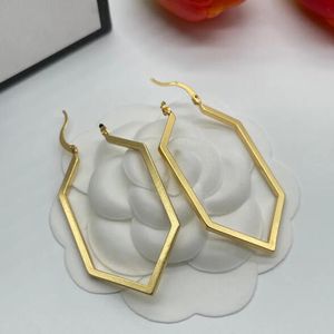 Boucles d'oreilles vintage en forme de trèfle de styliste, boucles d'oreilles de mariée en perles, boucles d'oreilles baroques de styliste pour femme, coffret cadeau 1