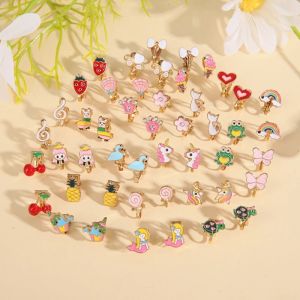 Boucles d'oreilles 24 paires de boucles d'oreilles non percées Pack PrincessPlay ensemble de boucles d'oreilles habillées pour enfant mignon fruit coloré boucle d'oreille non percée Y08E