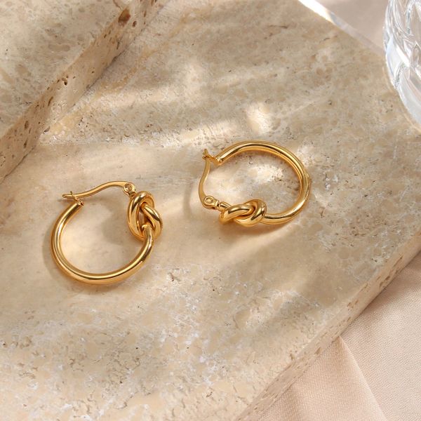 Boucles d'oreilles conception de nœuds classiques boucles d'oreilles en acier inoxydable pour femmes minimalistes 18 km boucles rond plaquées à orage d'oreille de boucle d'oreille pour dame