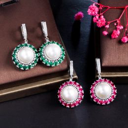 Boucles d'oreilles cwwzircons élégant vert cubique zirconi pave huggie rond drop boucles d'oreilles de perles pour femmes