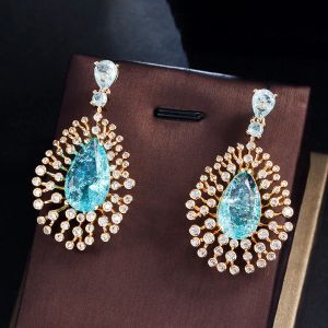 Boucles d'oreilles cwwzircons fantaisie fantaisie zircone bleu clair bleu grand goutte à eau 585 boucles d'oreilles longues plaquées d'or pour femmes CZ302