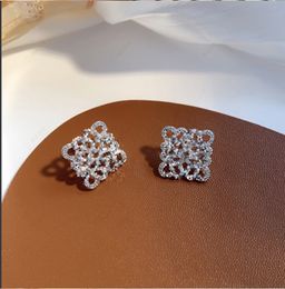 Pendientes Diseñador Para Mujer Chapado En Oro De 18 Quilates Diseño De Marca Cuadrado Con Caja Rhinestone Zircon Ahueca Hacia Fuera Talla Pendiente Fiesta Bodas Regalo De Joyería