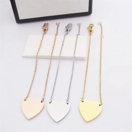 Diseñador de aretes para mujer Joyería corazón collar colgantes pulsera de lujo oro plata acero inoxidable joyería chirstmas día de san valentín collares diseñador