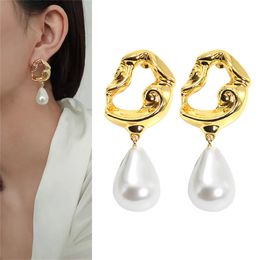 Boucles d'oreilles Designer pour femmes Lady Party Drop Boucle d'oreille Perle Stud Mode Gold Hoop Boucles d'oreilles de luxe Charms Cadeau de Noël Femme Bijoux de fiançailles Accessoires de mariée