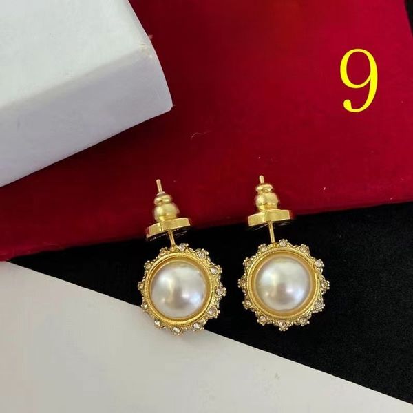 Boucles d'oreilles Designer pour femmes Stud boucle d'oreille femmes amour luxe strass jolis diamants métal fille bijoux amusant ohrringe lettres classiques v boîte cadeau lettre correcte