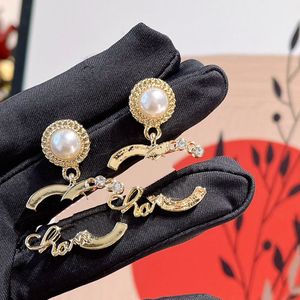 Boucles d'oreilles Goujon d'oreille Design classique Boutique boucles d'oreilles femmes cadeaux d'amour bijoux boucles d'oreilles printemps romantique anniversaire charme bijoux perle oreille Stud boucles d'oreilles de mode