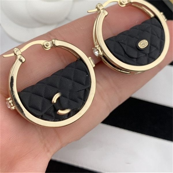 Boucles d'oreilles pour femmes marque concepteur Style classique lettre classique mariage femmes mode Simple bijoux boucles d'oreilles femmes