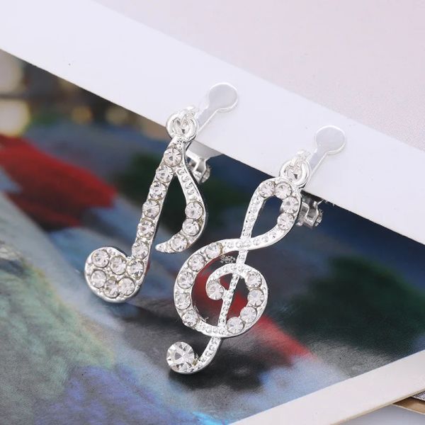 Boucles d'oreilles Jiofree Hot Personomaire géométrique Musique de rêve Symbole Asymétrique Clip sur les boucles d'oreilles Pas de boucles d'oreilles de couleur argentée percée pour femmes