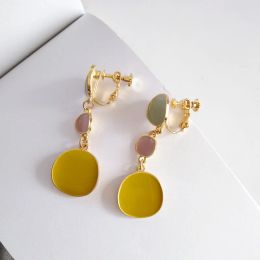 Boucles d'oreilles coréen Clip d'oreilles à huile jaune sans perçage Géométrie en alliage Clip de tranche de boucles d'oreilles pour oreilles non percées