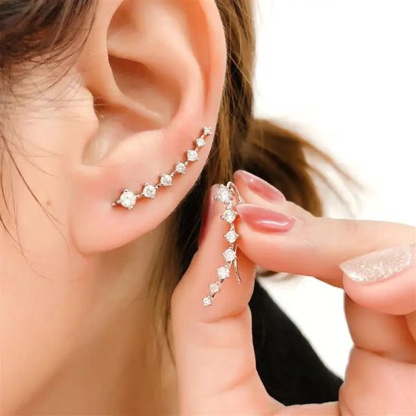 Boucles d'oreilles longues Clip de crochet d'oreille de dipper sur les boucles d'oreilles pour les femmes Fourpong Cadre Zircon grimper aux boucles d'oreille Bouculles d'oreilles Bijoux de mode