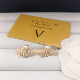 Oorbellen luxe vergulde oorbellen luxe merkontwerpers ontwerpen hoogwaardige oorbellen voor charmante vrouwen van hoge kwaliteit sieraden voortreffelijke oorbel dozen
