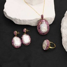 Boucles d'oreilles Natural Baroque Pearl Amethyst Inlaid Water Diamond Women Jewelry Set Collier Boucles d'oreilles Anneaux Madiennes Bijoux exquis 230831