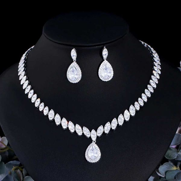 Boucles d'oreilles Collier CWWZircons goutte d'eau zircon cubique collier et boucles d'oreilles de mariage de luxe CZ cristal ensembles de bijoux de mariée pour demoiselles d'honneur T109 L240323