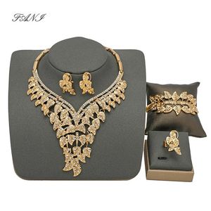 Collier de boucles d'oreilles Fani Dubai Gold Design Bijoux Bijoux Collier de mariage nigérian / Boucles d'oreilles / bracelet Africain Perles